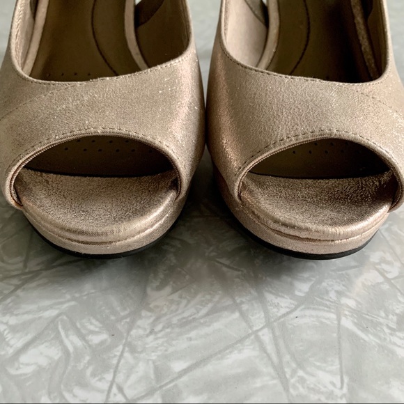 NWOT Life Stride Rose Gold Slingback Platform 9 - Picture 3 of 8